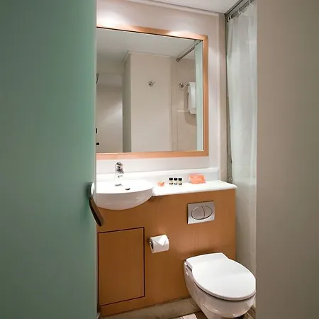 Central Hotel Hotel 3*