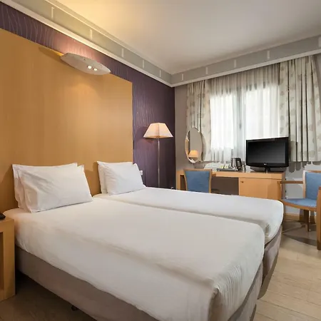 Central Hotel Hotel 3*