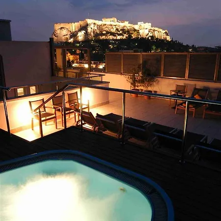 Central Hotel 3*